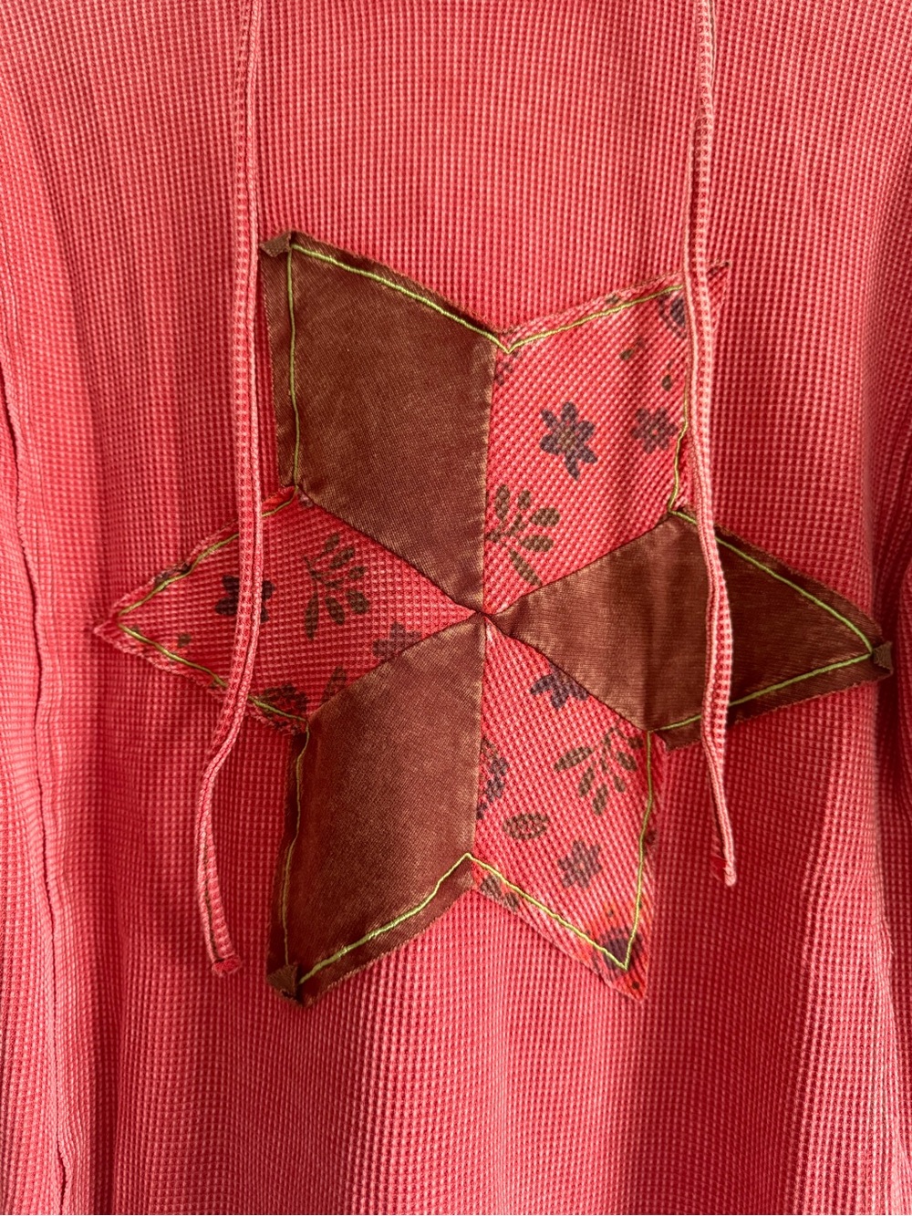 Easel Mineral Wash Patchwork Boho Pinwheel Star Patch Hoodie NWT - Picture 7 of 11